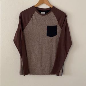 Levi’s Long Sleeve Pocket Tee